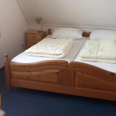 For 6 People, Near The 度假居