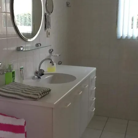 For 6 People, Near The 度假居 *