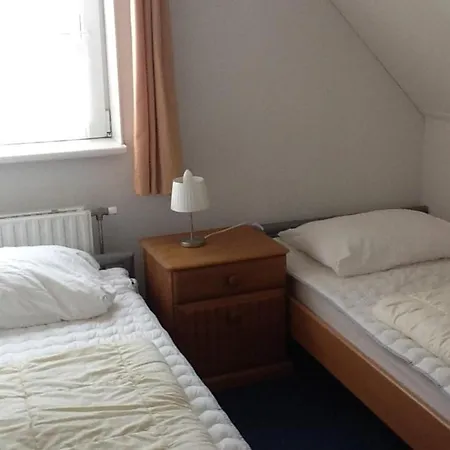 Дом отдыха For 6 People, Near The Sint Maartensvlotbrug