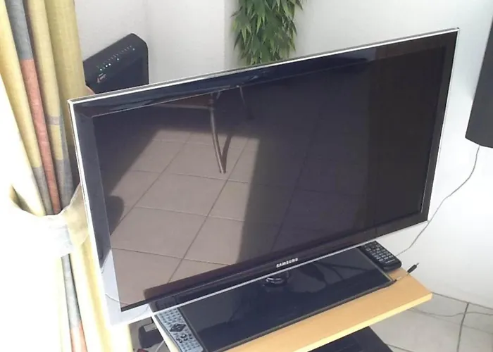 For 6 People, Near The *