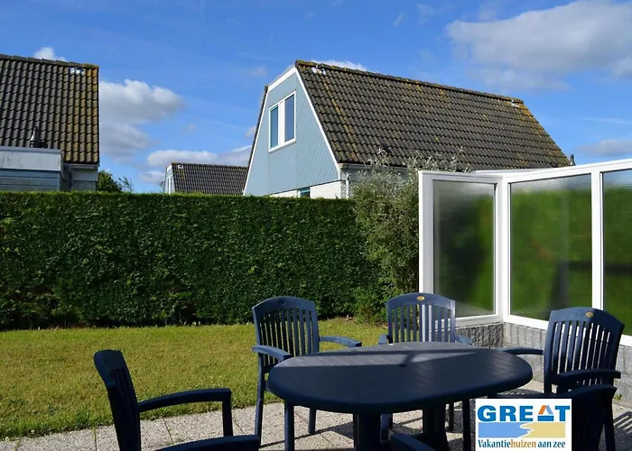 For 6 People, Near The *